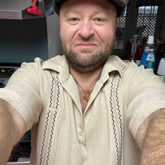 Meet your Posher, Brandon - Picture 1 of 1